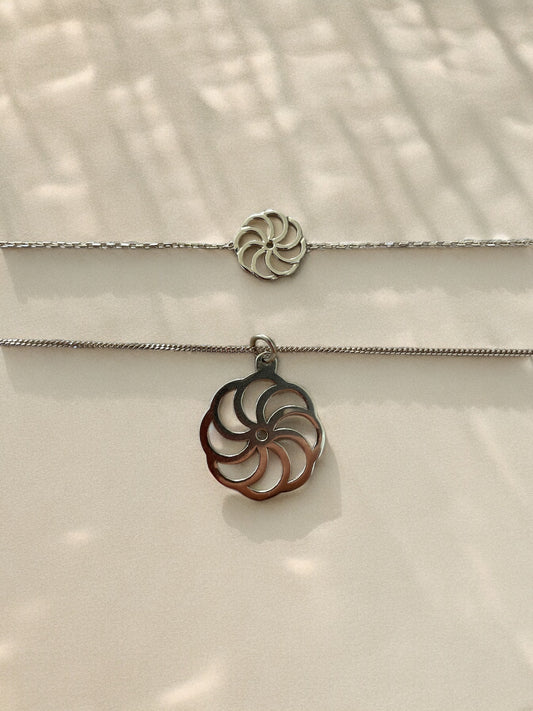 Eternity sign Necklace